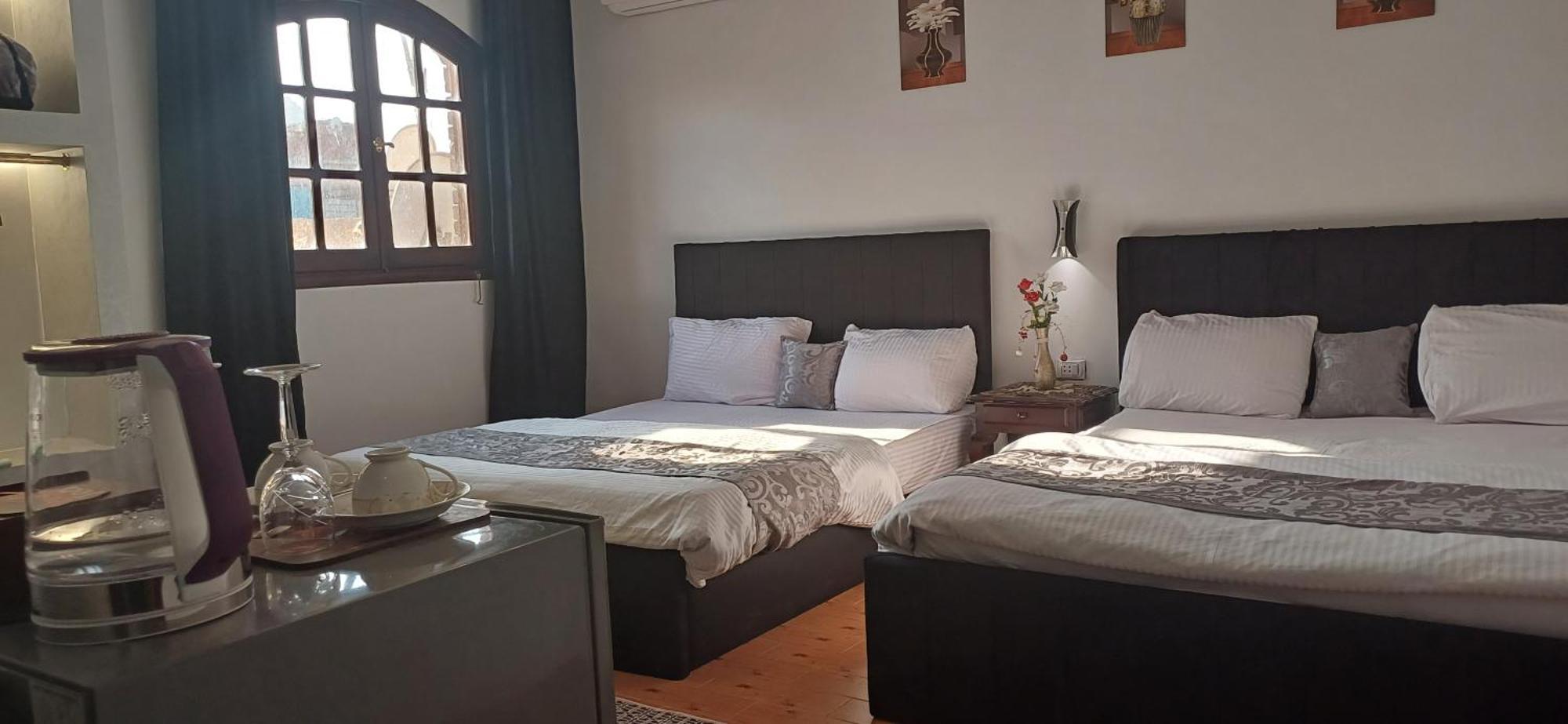 Pyramids Kingdom - Guest House Kafrat al Jabal Экстерьер фото