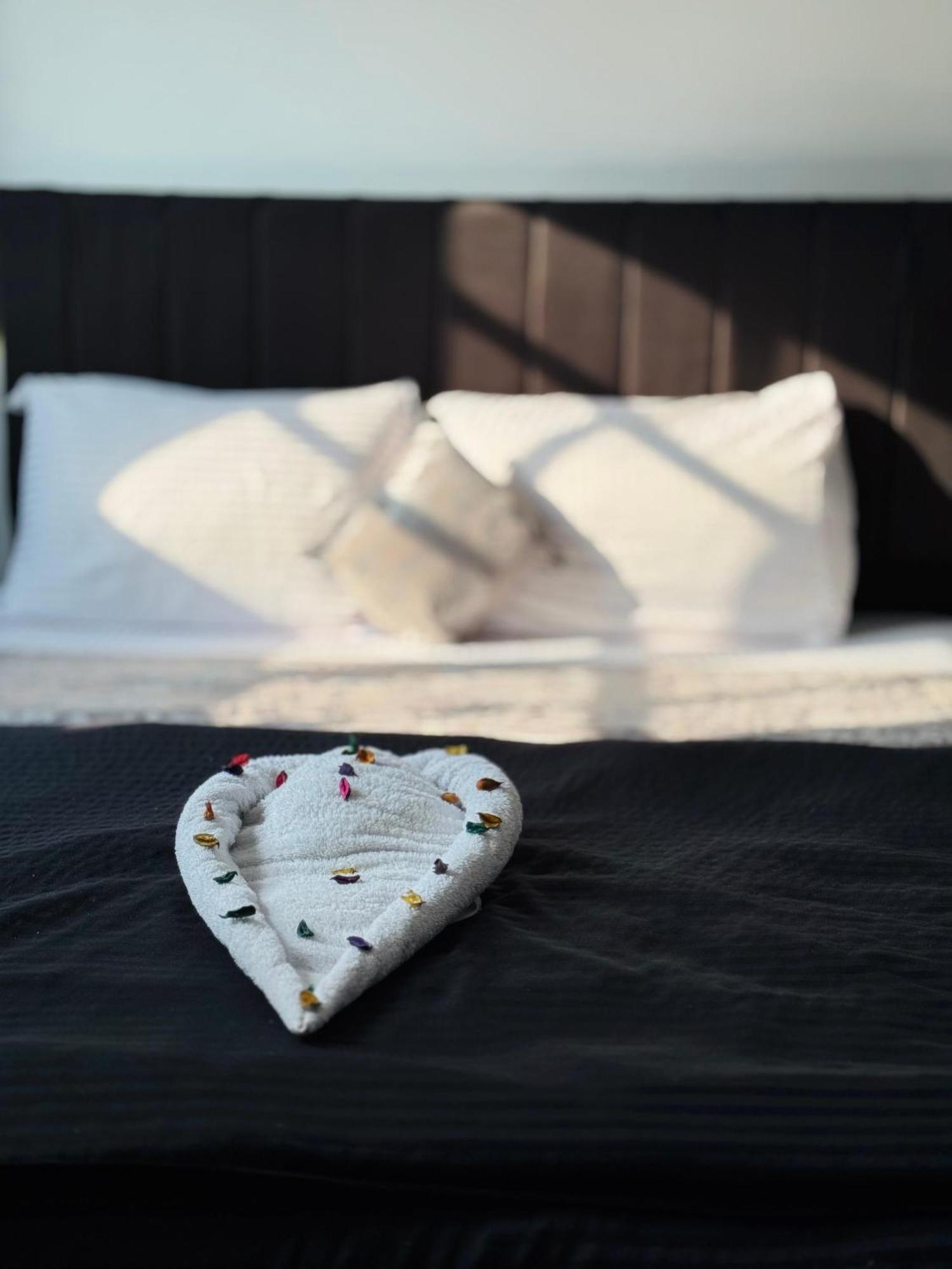 Pyramids Kingdom - Guest House Kafrat al Jabal Экстерьер фото