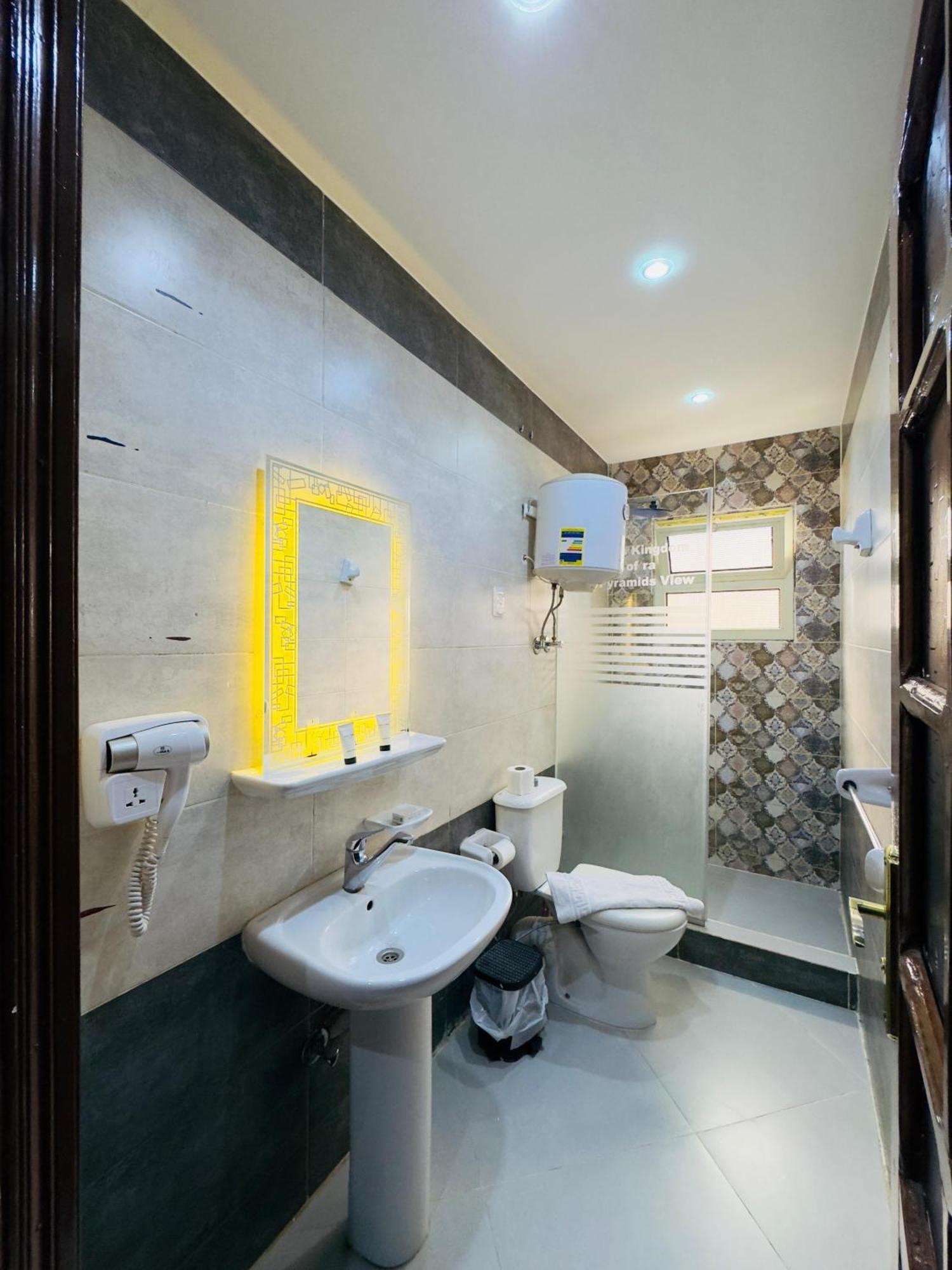 Pyramids Kingdom - Guest House Kafrat al Jabal Экстерьер фото