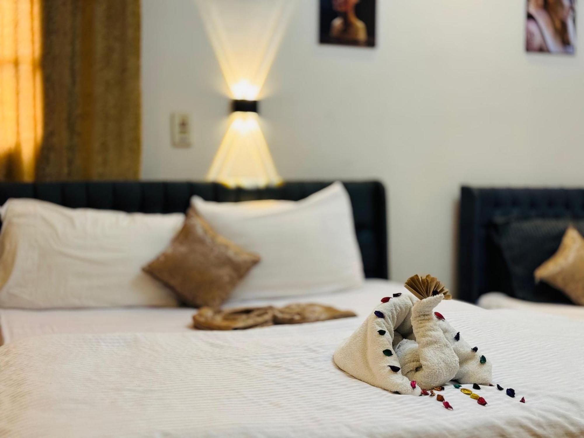 Pyramids Kingdom - Guest House Kafrat al Jabal Экстерьер фото
