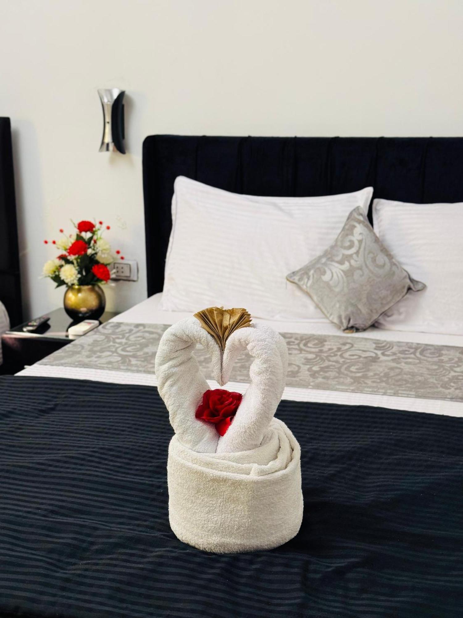 Pyramids Kingdom - Guest House Kafrat al Jabal Экстерьер фото