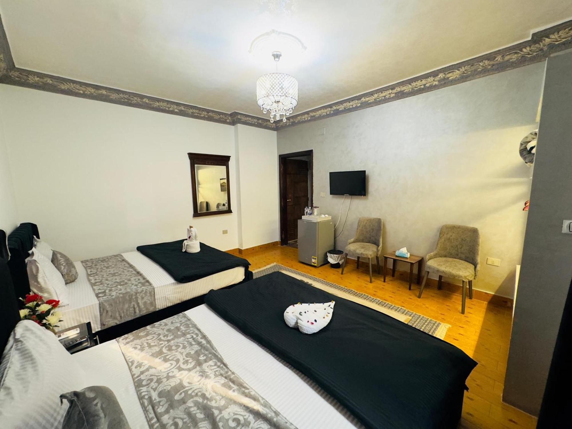 Pyramids Kingdom - Guest House Kafrat al Jabal Экстерьер фото